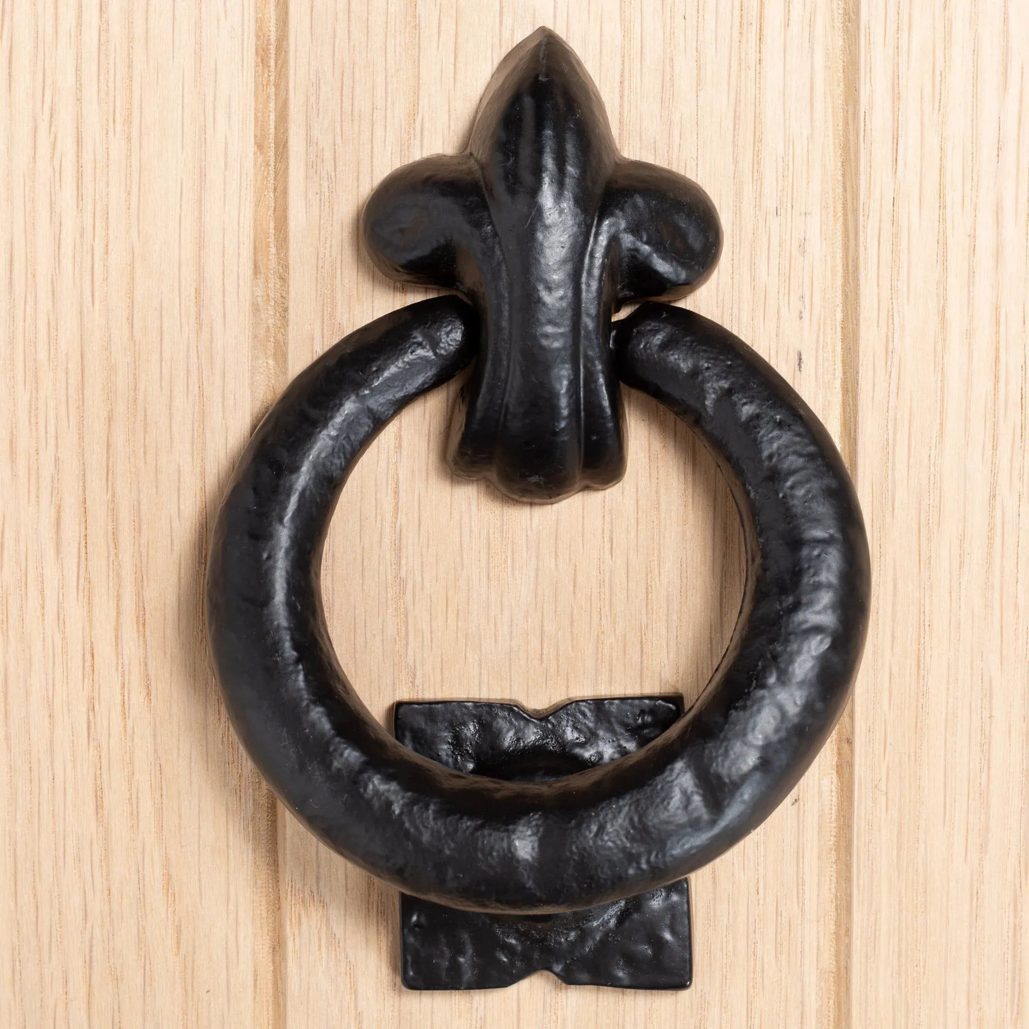 140mm Black Fleur De Lis Door Knocker - By Hammer & Tongs