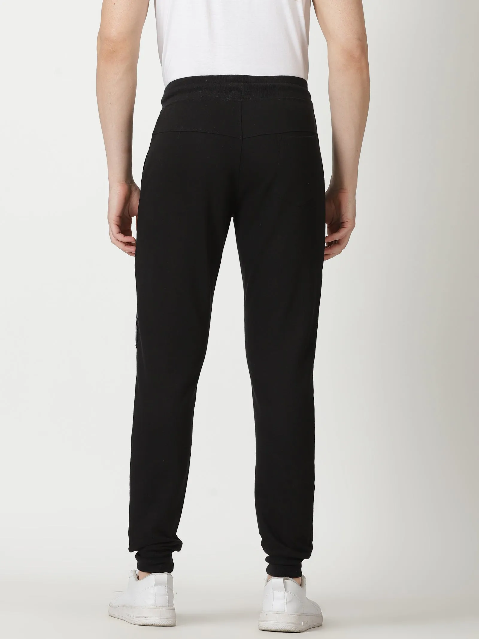 MEN'S BLACK SOLID REGULAR FIT JOGGER